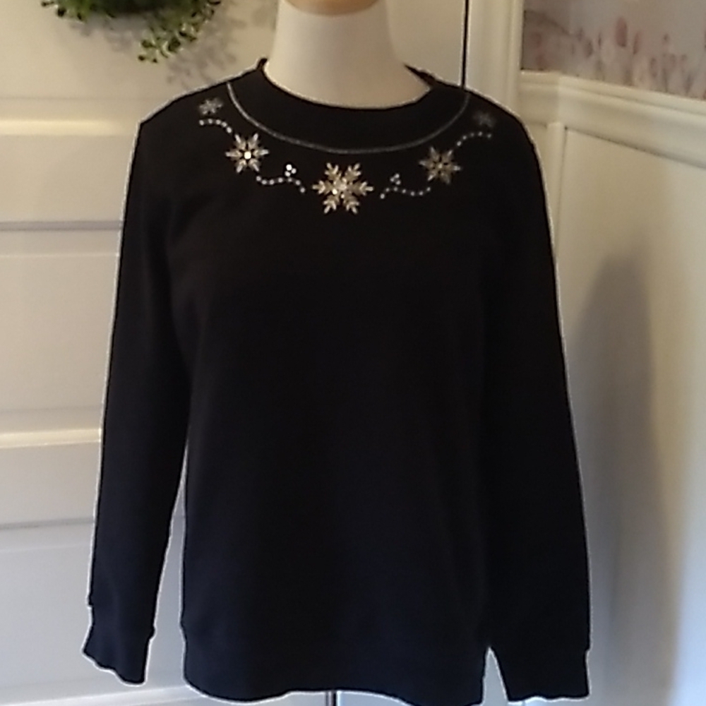 Holiday Editions medium black Christmas sweatshirt